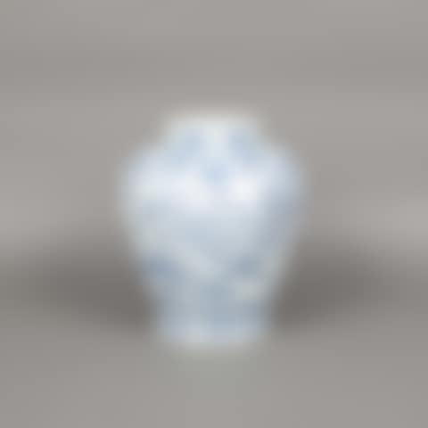 BLUE AND WHITE CHARACTER PATTERN POT (preview)