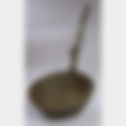 Long-handled Wrought Iron Frying Pan (preview)