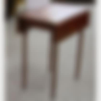 Small Mahogany Drop-leaf Table (preview)