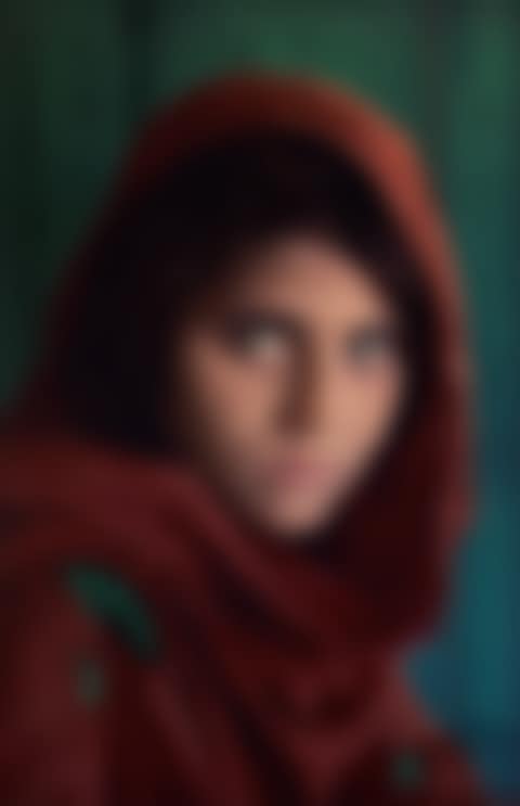 Sharbat Gula, Afghan Girl, Pakistan (preview)