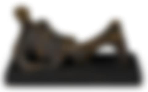 Reclining Figure: Blanket (preview)