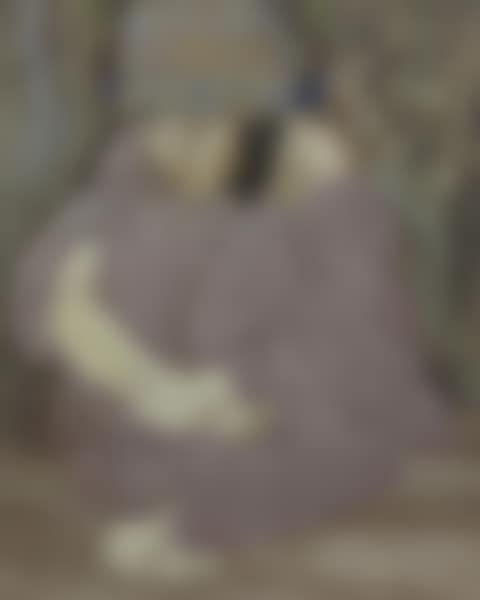 Sitting girl. (preview)