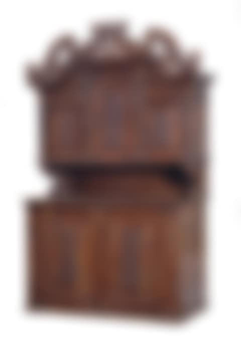 Two-body cabinet (preview)