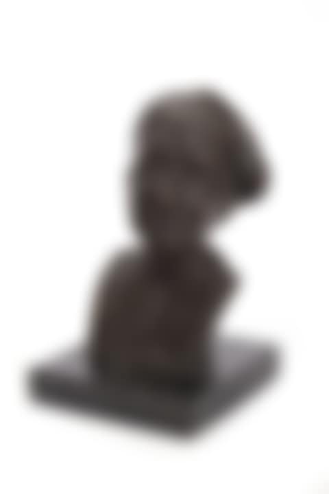 Small bronze sculpture depicting the bust of a fisherman (preview)