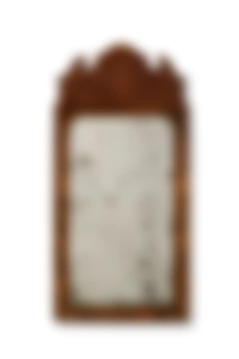A QUEEN ANNE CARVED WALNUT MIRROR (preview)
