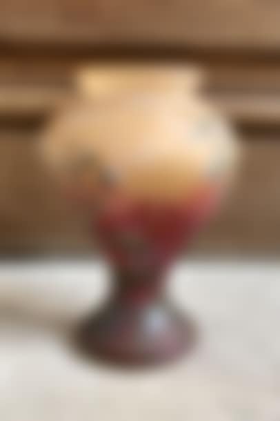 Vase toupie with ovoid body and annular neck on circular pedestal (preview)