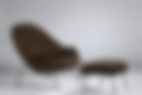 Womb model; Armchair and its footrest (preview)