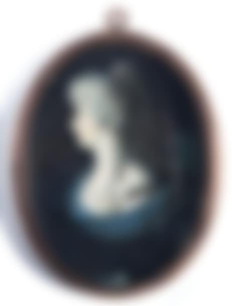 Portrait of a woman in profile (preview)