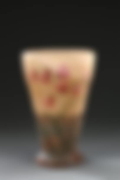 Campanulaceae Important cone vase on overflowing heel (preview)