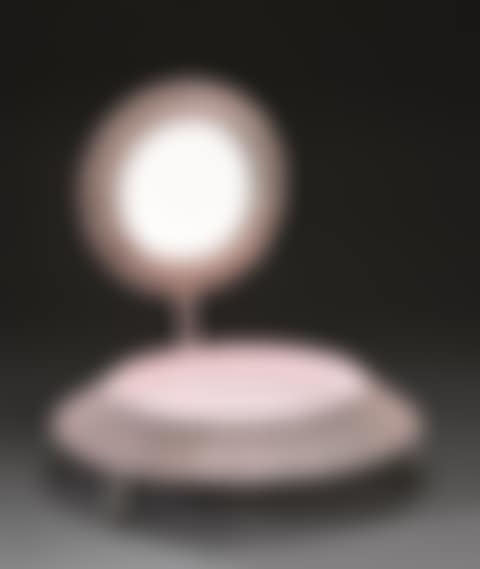 Powder-forming table mirror (preview)