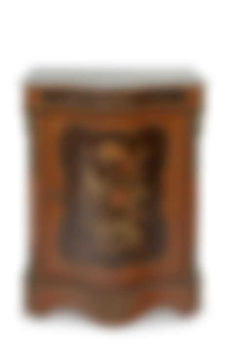 Curved piece of furniture (preview)