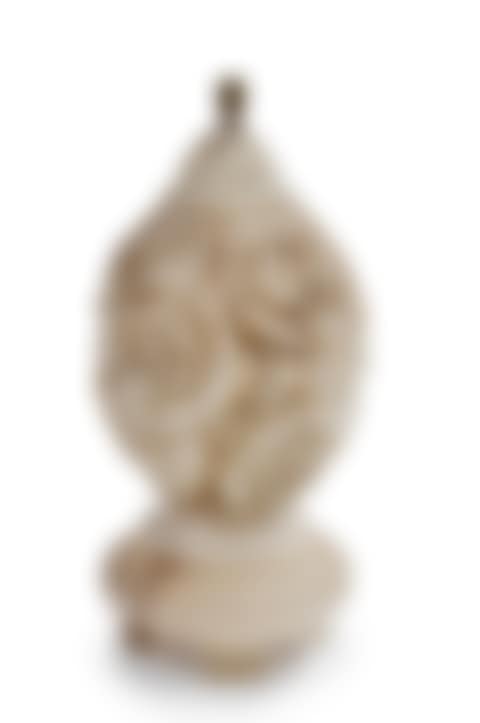 lamp with openwork floral decoration (preview)