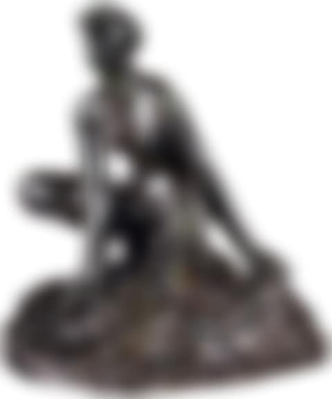 YOUNG SQUATTING WOMAN (preview)