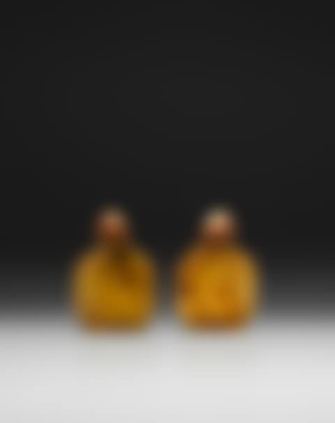 A CHALCEDONY SHADOW AGATE SHOULAO BOTTLE (preview)