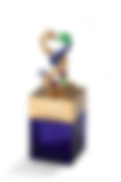 Giant perfume bottle (preview)