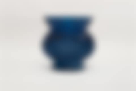 BLUE GLASS ZINNIA VASE (preview)