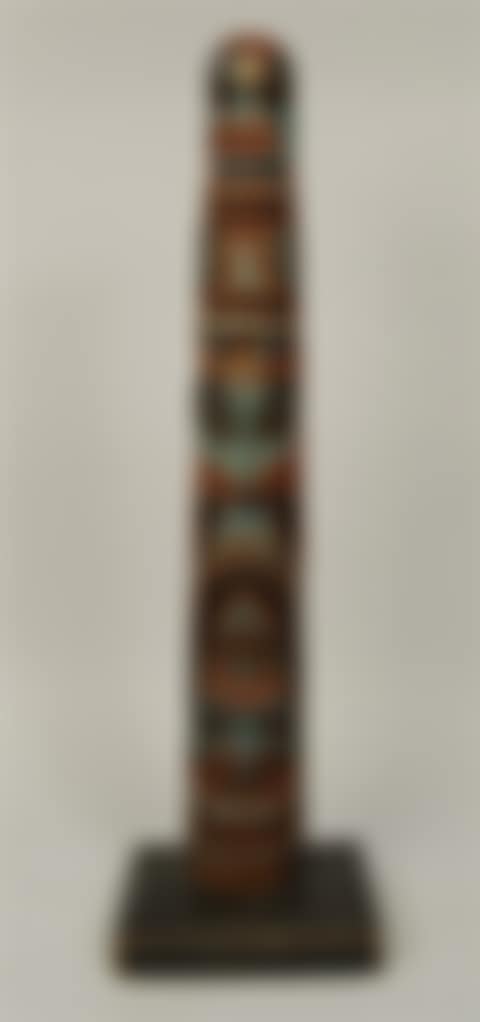 NATIVE AMERICAN CARVED AND POLYCHROME TOTEM (preview)