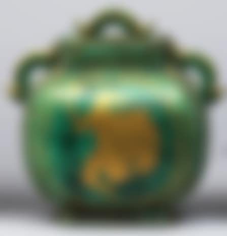 Urn with lid (preview)