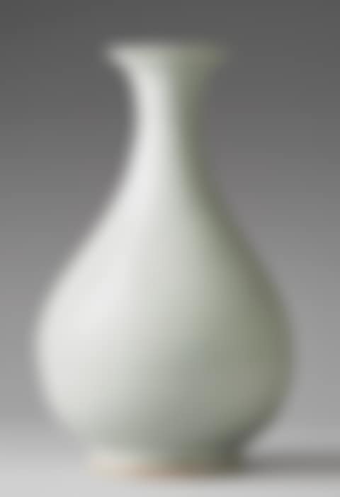 An incised white-glazed ‘dragon" vase (preview)
