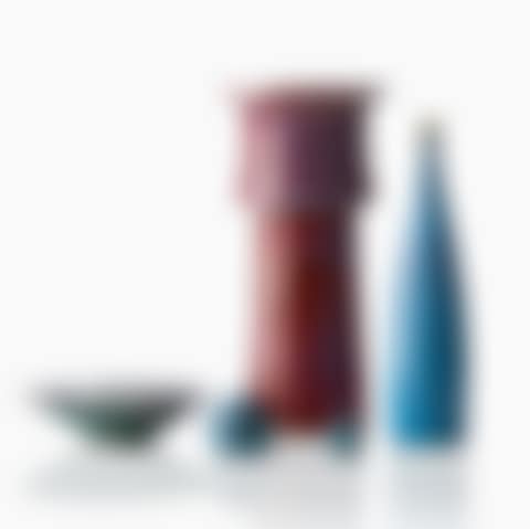 Vases and bowls, five parts; A set of five Stig Lindberg stoneware vessels (preview)