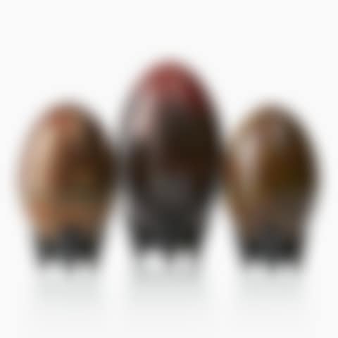Sculptures in the form of eggs, three pieces (preview)