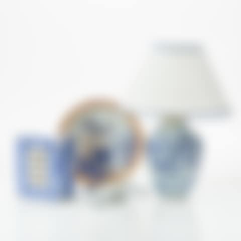 Urn, cricket jar, two bowls Porcelain (preview)