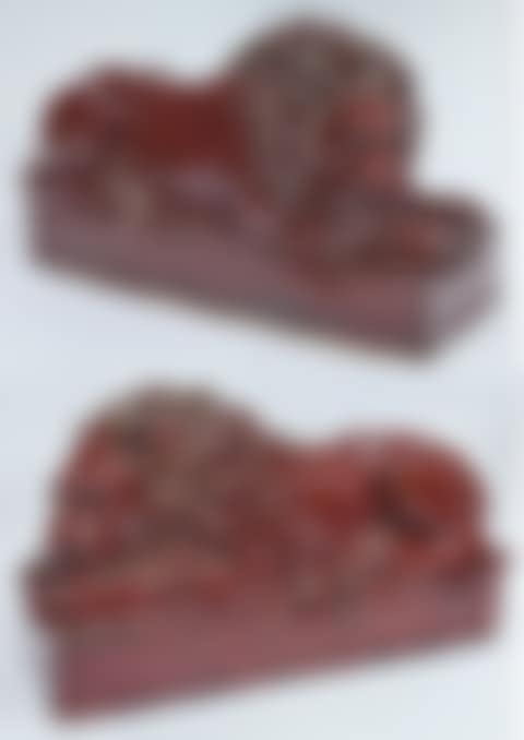 Terracotta recumbent lions (preview)