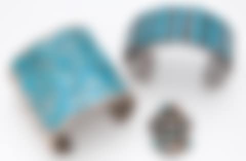 Bracelets (preview)