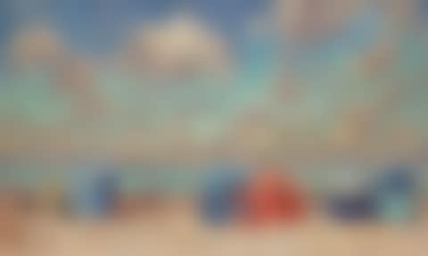 On the beach, at high tide (preview)