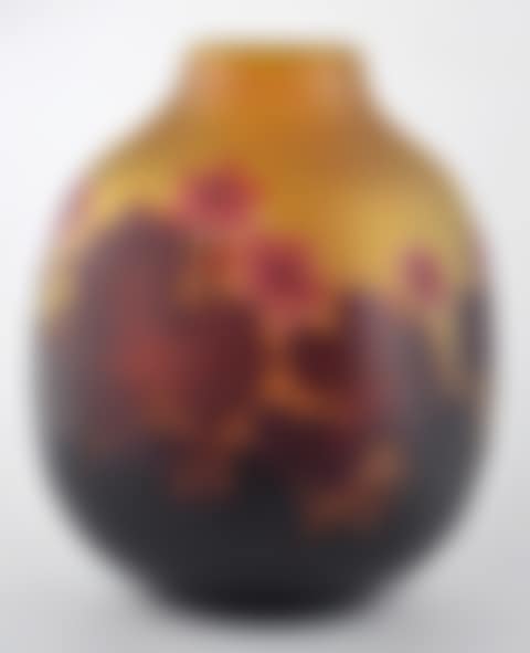 Ovoid-shaped vase with cut sides (preview)