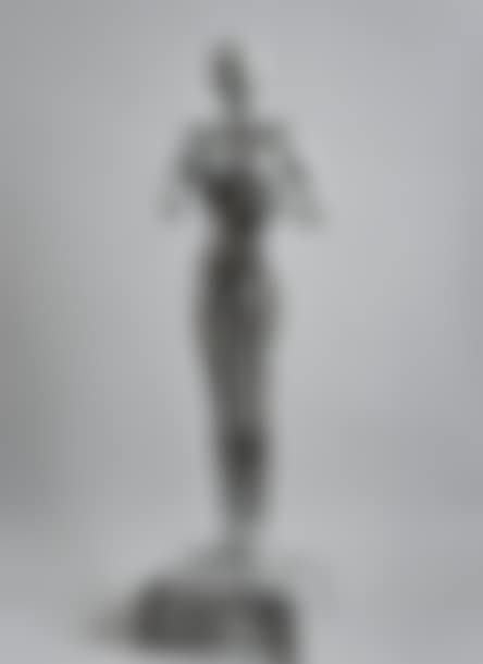 Venus arm in front (preview)