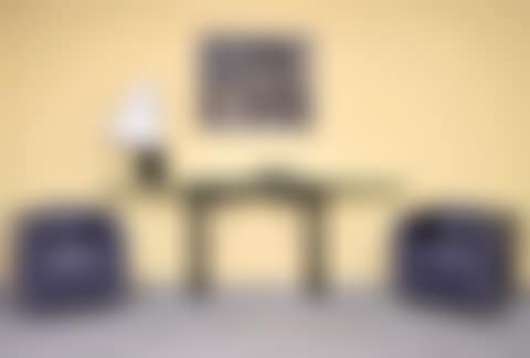 Two LC2 armchairs (preview)