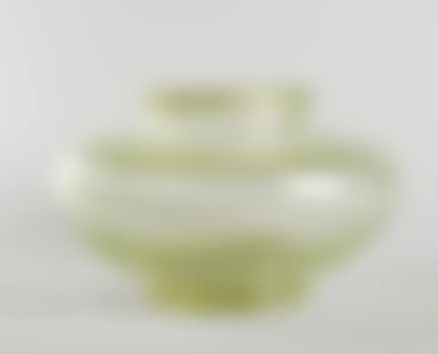Bubble glass vase with flattened body (preview)