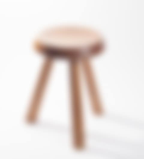 Tripod pine stool (preview)