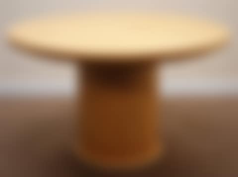 circular extending dining table (preview)