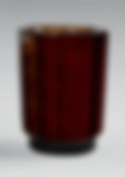 Conical vase with cut sides (preview)