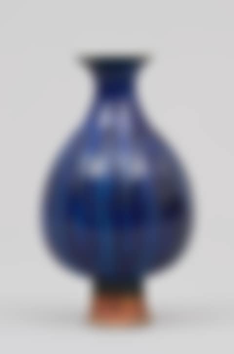 Vase on foot (preview)