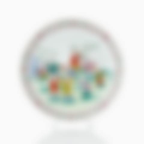 A famille rose dish (preview)