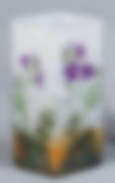 Quadrangular vase. (preview)