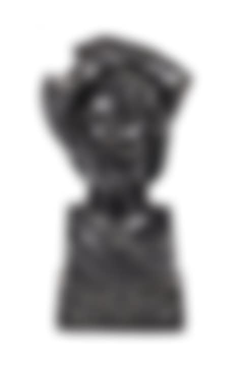 A decorative iron head (preview)