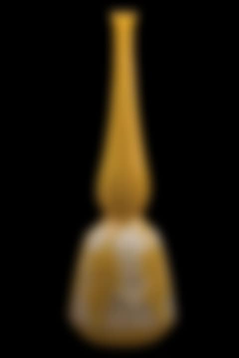 Vase in yellow bent glass (preview)