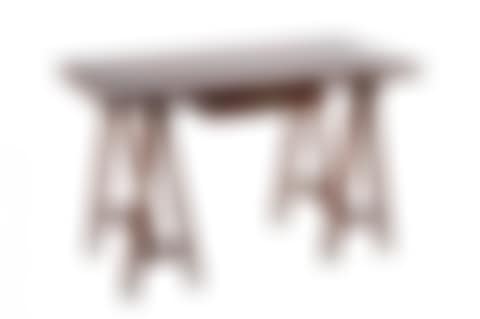 Boat-type desk table (preview)