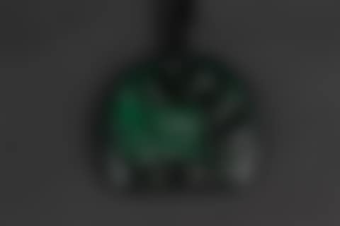 “Mistletoe” pendant (preview)