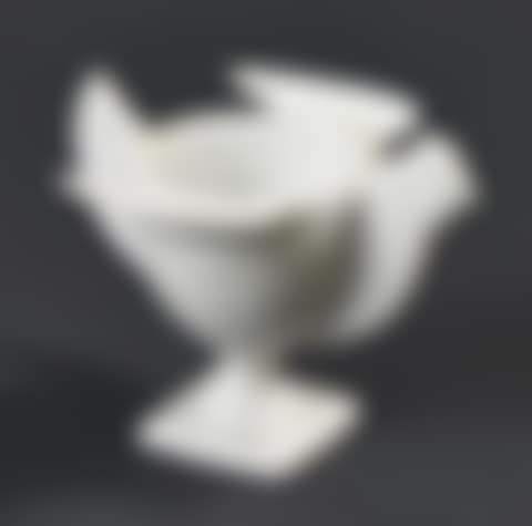 Hen and egg cup White porcelain biscuit (preview)