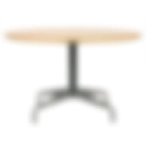 Dining table. (preview)