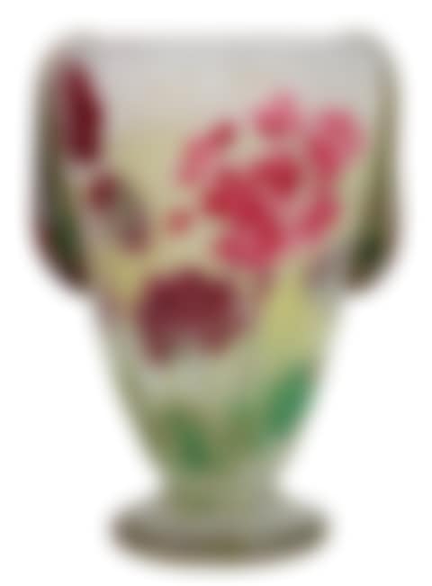 cameo glass "Geranium" vase (preview)