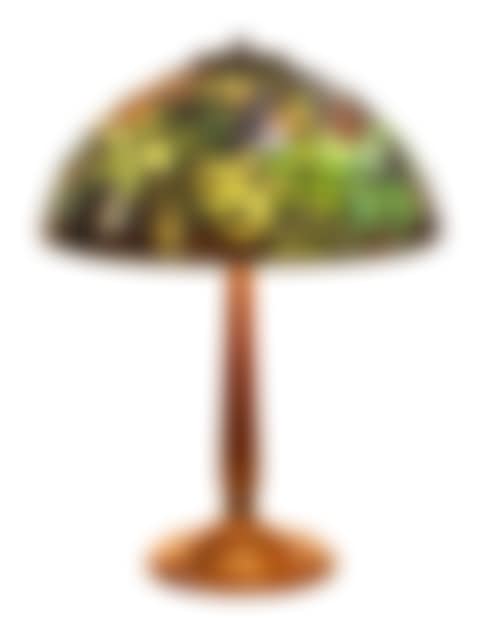 New York Woodbine pattern leaded glass table lamp (preview)
