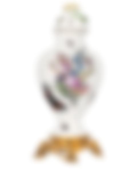 Lidded vase with "German flowers and insects" (preview)