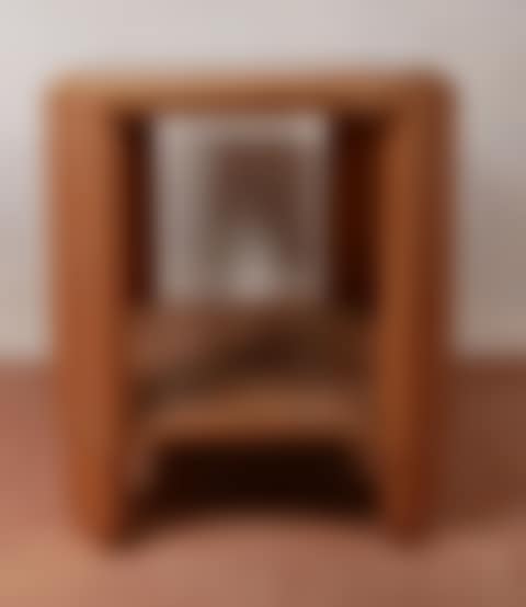 Pedestal table (preview)