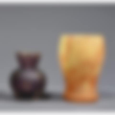 Small spherical vase with flared neck (preview)